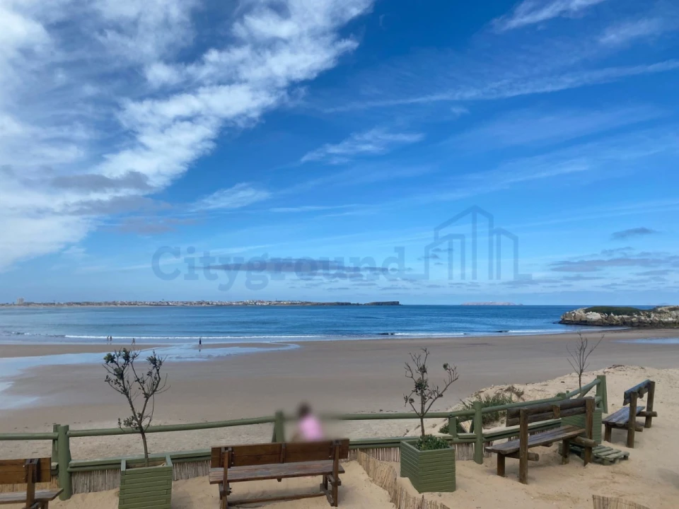 Moradia T4 para Venda em Ferrel Foto 11