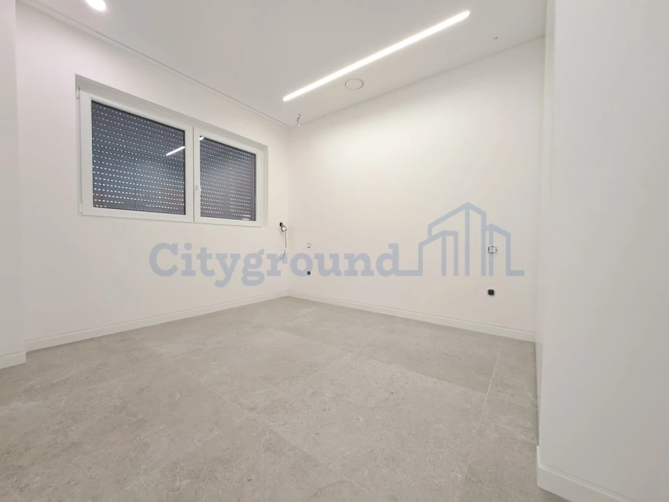 Moradia T4 para Venda em Ferrel Foto 12