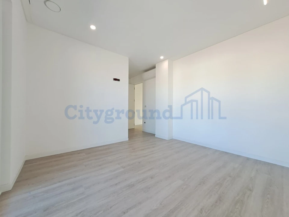 Moradia T4 para Venda em Ferrel Foto 22