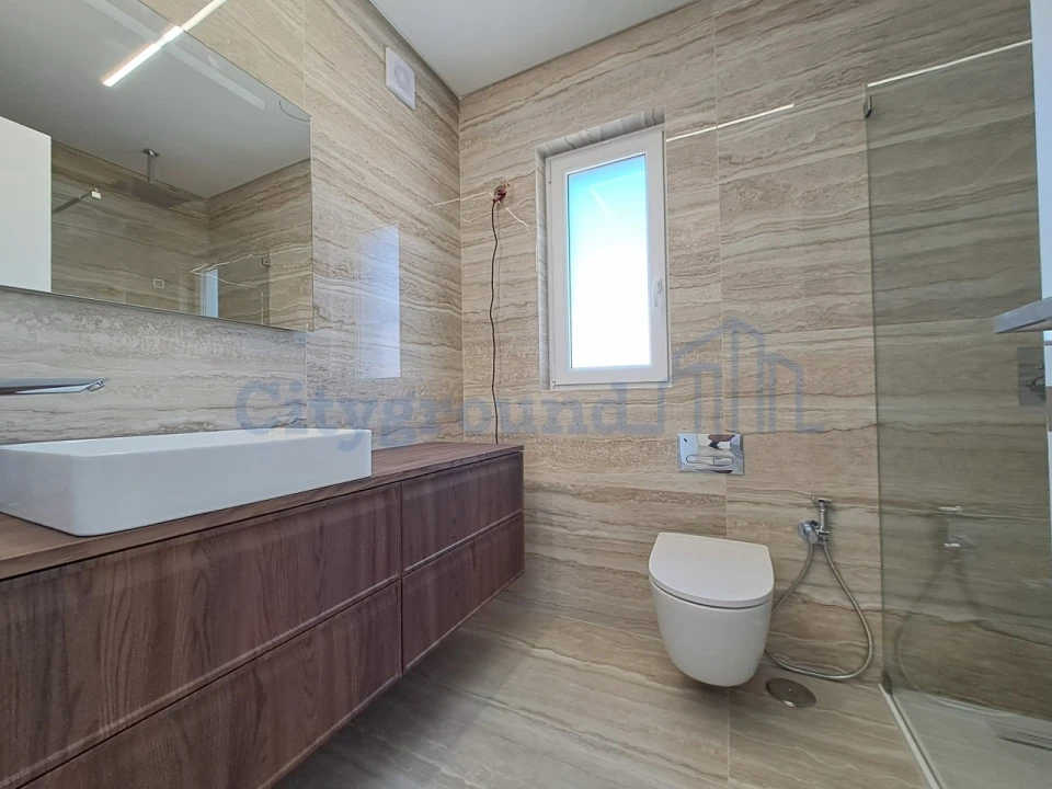 Moradia T4 para Venda em Ferrel Foto 24