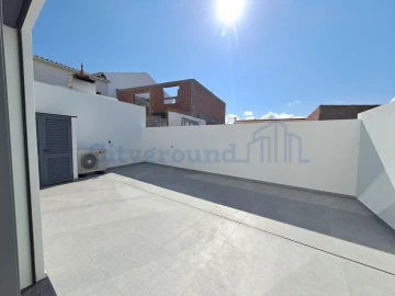 Moradia T4 para Venda em Ferrel