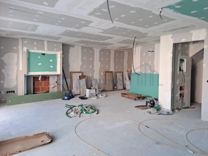 Moradia T4 para Venda em Ferrel Foto 6