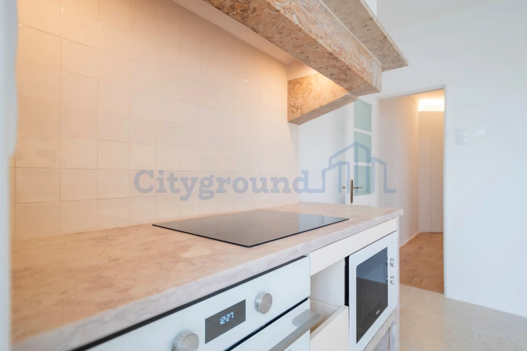 Apartamento T2 para Arrendamento em Penha de França Foto 16