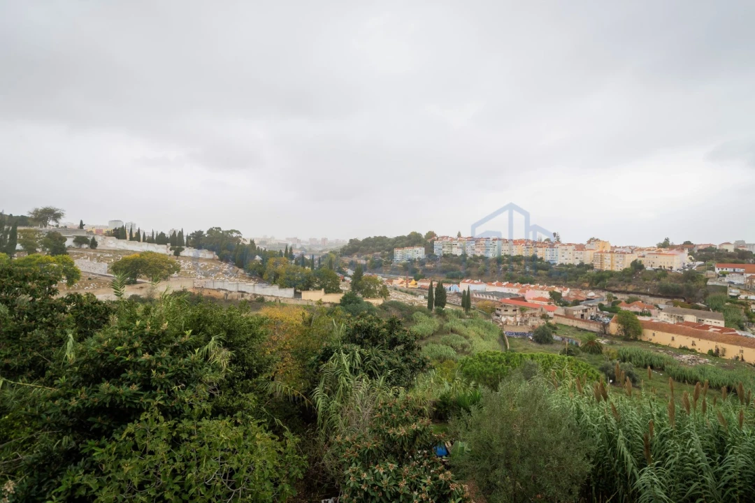 Apartamento T2 para Arrendamento em Penha de França Foto 19