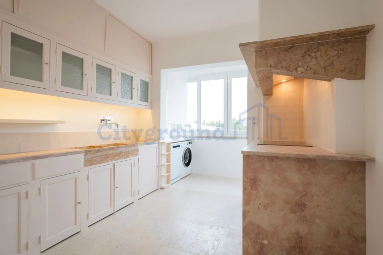 Apartamento T2 para Arrendamento em Penha de França Foto 15