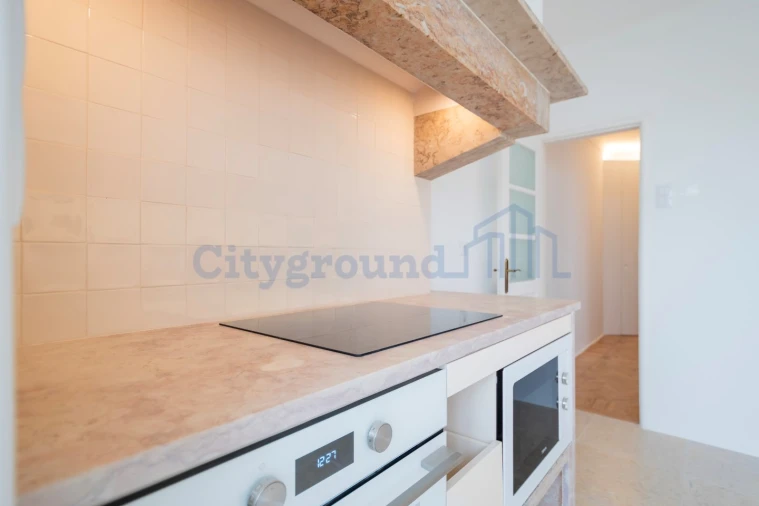 Apartamento T2 para Arrendamento em Penha de França Foto 16