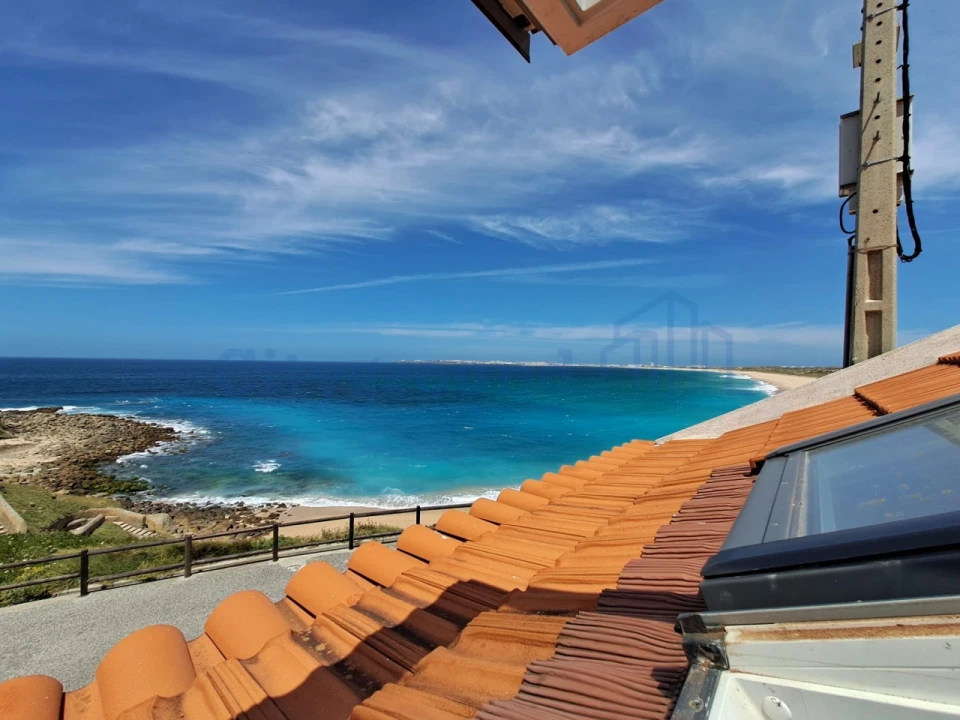 Moradia T3 para Venda em Atouguia da Baleia Foto 1