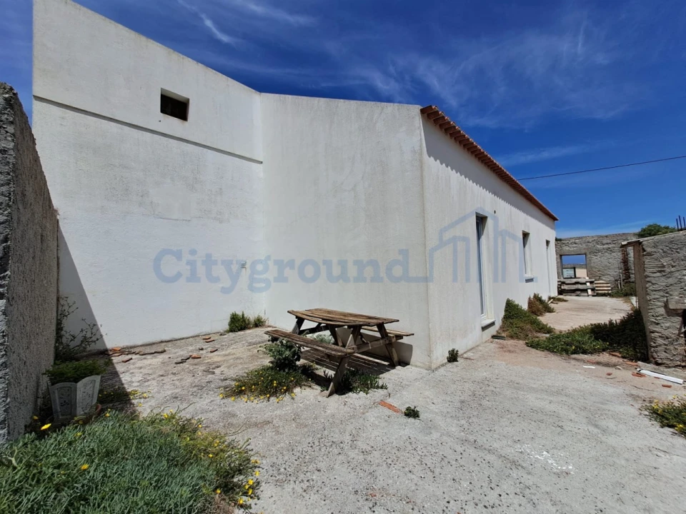 Moradia T3 para Venda em Atouguia da Baleia Foto 15