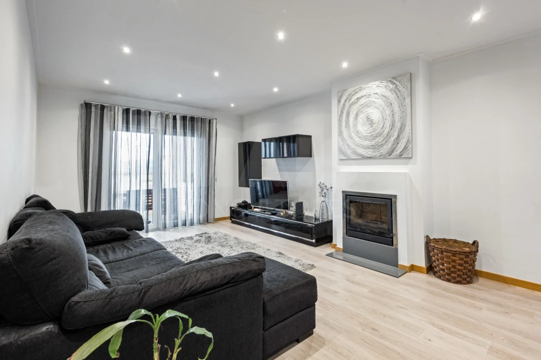 Moradia T3 para Venda em Bombarral e Vale Covo Foto 3