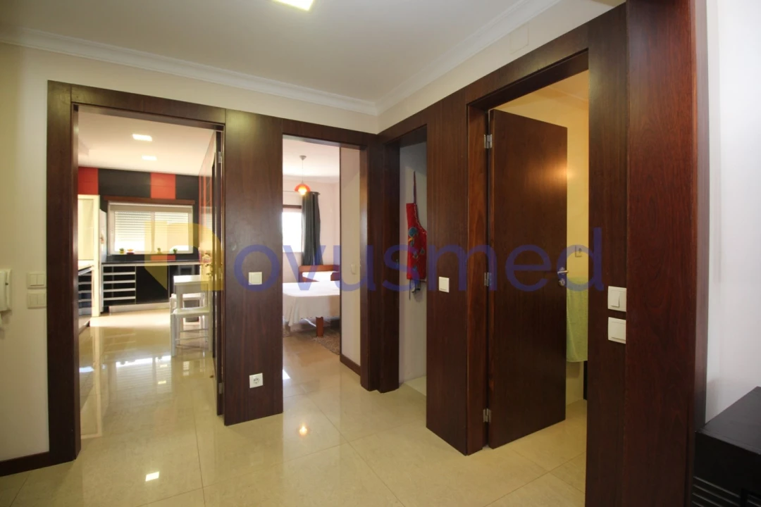 Apartamento T2 para Venda em Quarteira Foto 6