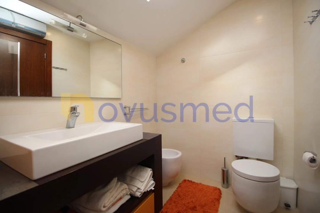 Apartamento T2 para Venda em Quarteira Foto 15
