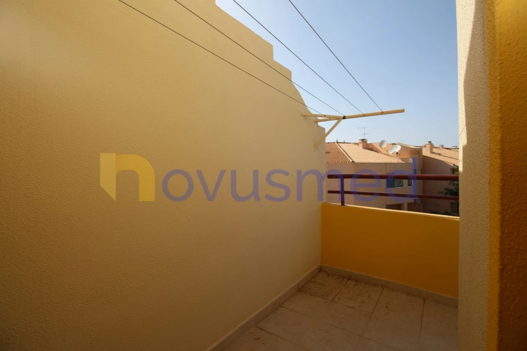 Apartamento T2 para Venda em Quarteira Foto 26