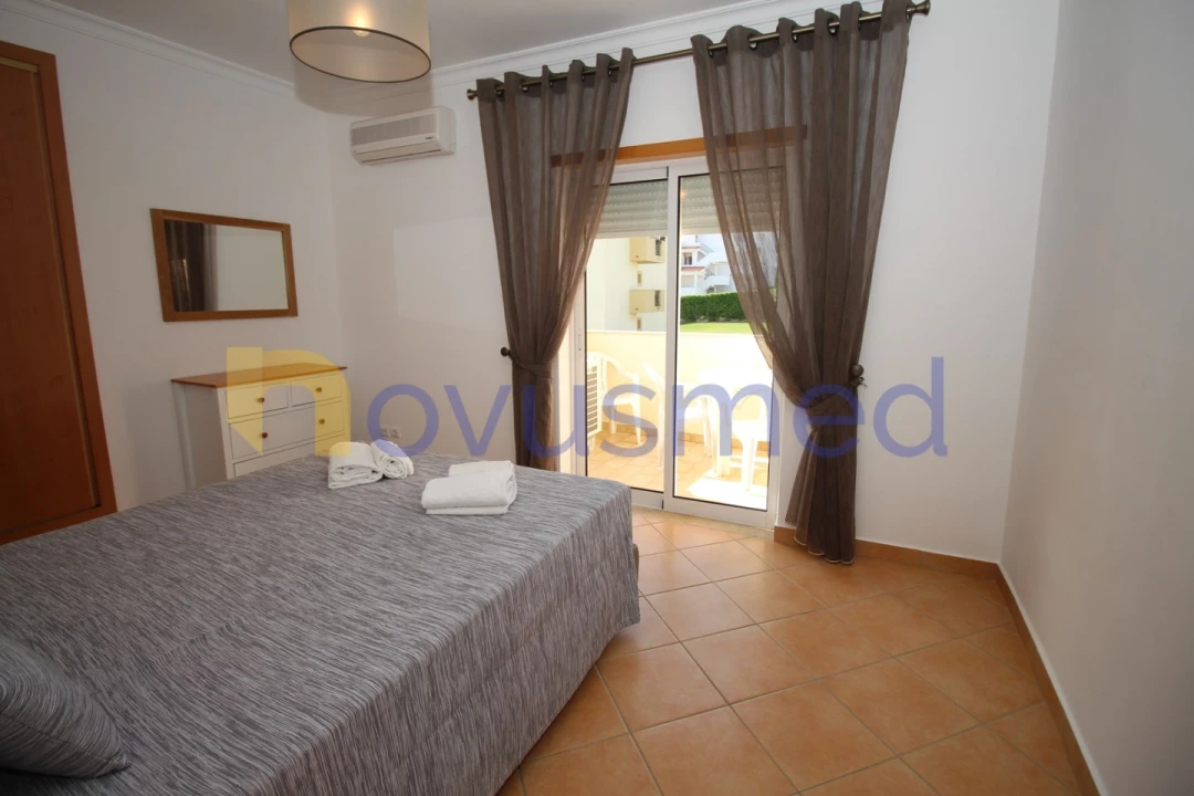 Apartamento T2 para Arrendamento férias em Albufeira e Olhos de Água Foto 22