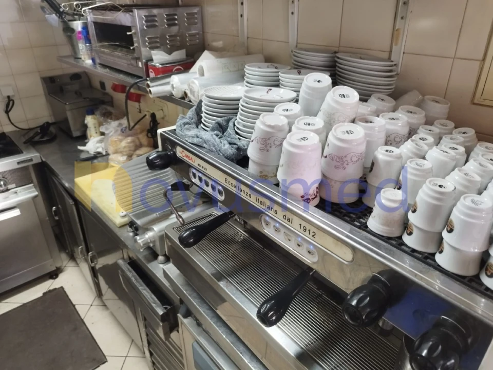 Loja para Venda em Albufeira e Olhos de Água Foto 15