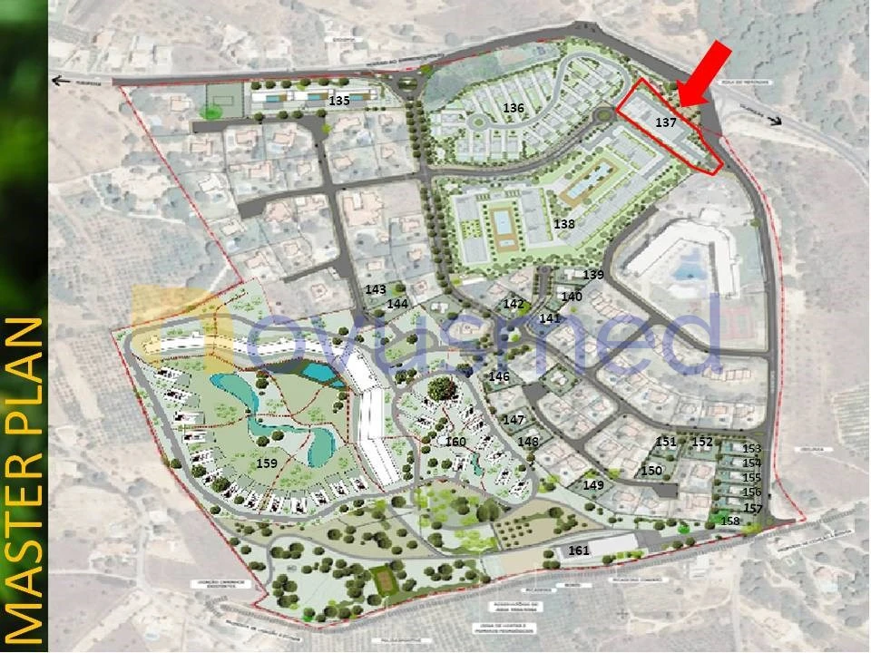 Terreno Comércio / Armazém para Venda em Albufeira e Olhos de Água Foto 1