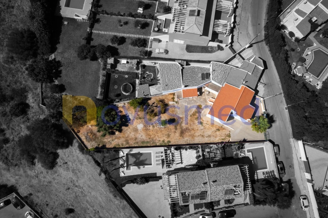 Moradia T2 para Venda em Albufeira e Olhos de Água Foto 2