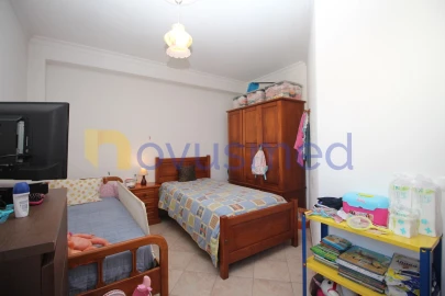 Moradia T2 para Venda em Albufeira e Olhos de Água