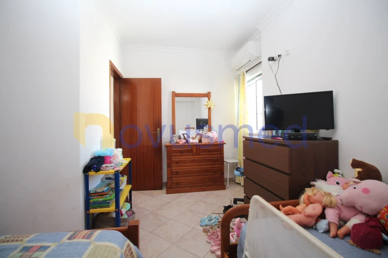 Moradia T2 para Venda em Albufeira e Olhos de Água Foto 28