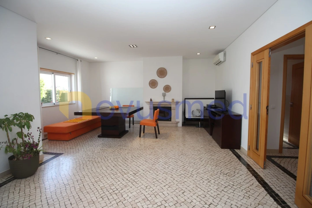 Moradia T4 para Venda em Albufeira e Olhos de Água Foto 29