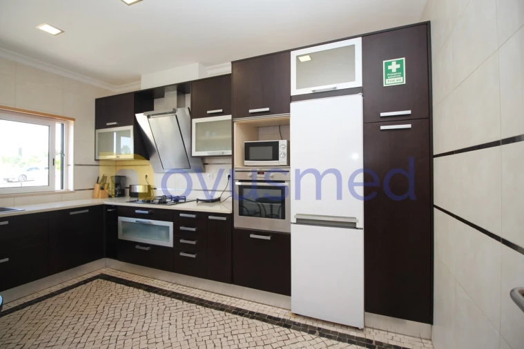 Moradia T4 para Venda em Albufeira e Olhos de Água Foto 27