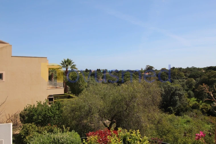 Moradia T4 para Venda em Albufeira e Olhos de Água Foto 41