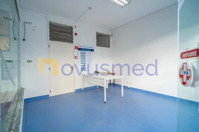 Loja para Venda em São Bartolomeu de Messines