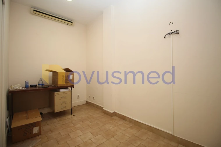 Loja para Venda em São Bartolomeu de Messines Foto 14