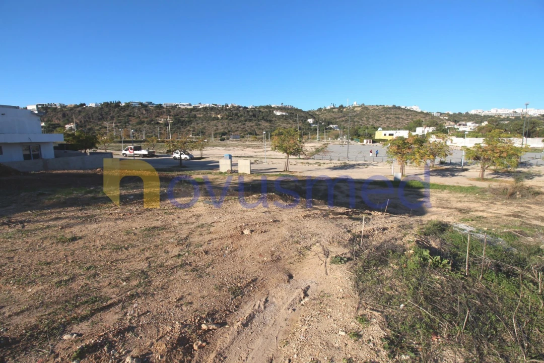 Terreno para Venda em Albufeira e Olhos de Água Foto 12