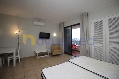 Apartamento para Venda em Albufeira e Olhos de Água