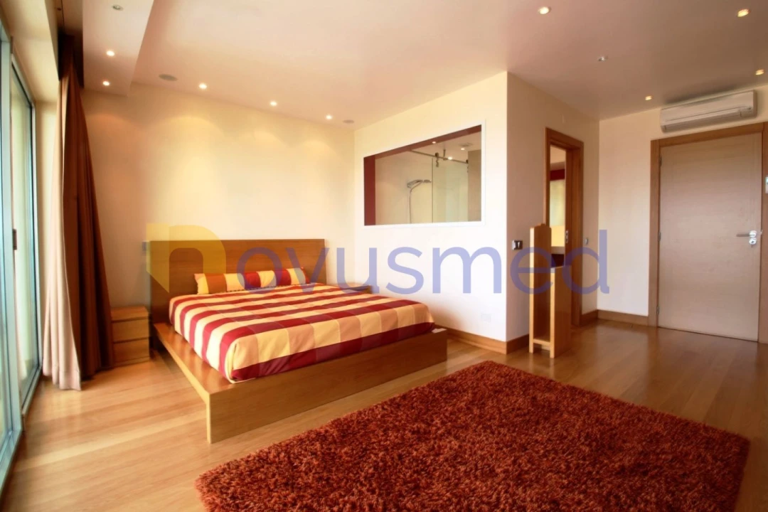 Moradia T5 para Venda em Albufeira e Olhos de Água Foto 27