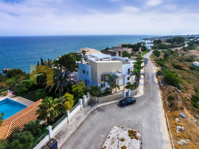 Moradia T5 para Venda em Albufeira e Olhos de Água Foto 8