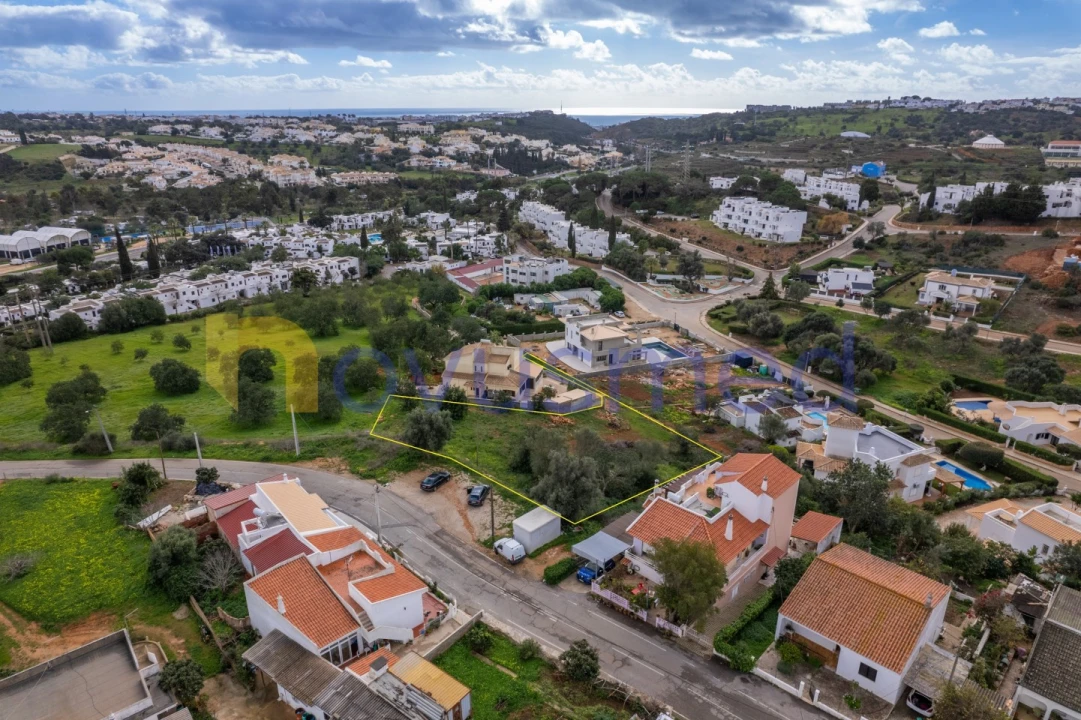 Terreno para Venda em Albufeira e Olhos de Água Foto 14
