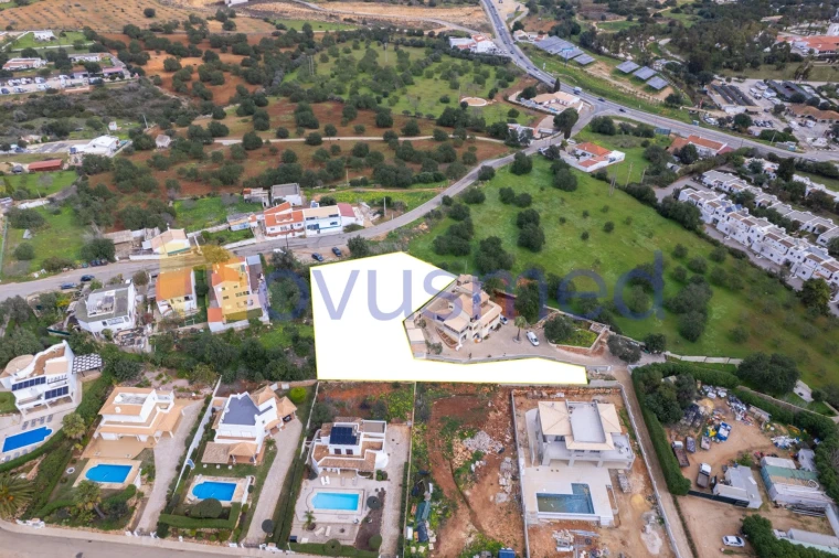 Terreno para Venda em Albufeira e Olhos de Água Foto 11