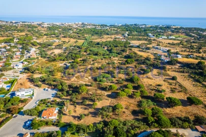 Terreno para Venda em Albufeira e Olhos de Água