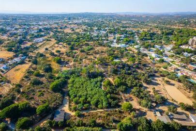 Terreno para Venda em Albufeira e Olhos de Água