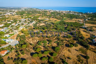 Terreno para Venda em Albufeira e Olhos de Água