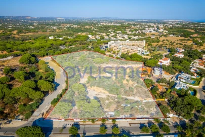 Terreno para Venda em Albufeira e Olhos de Água