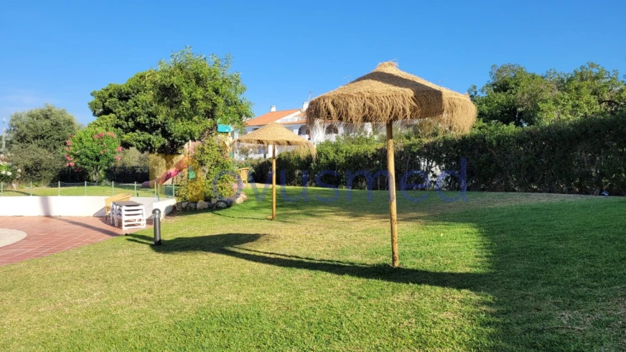 Apartamento T2 para Arrendamento em Albufeira e Olhos de Água Foto 3