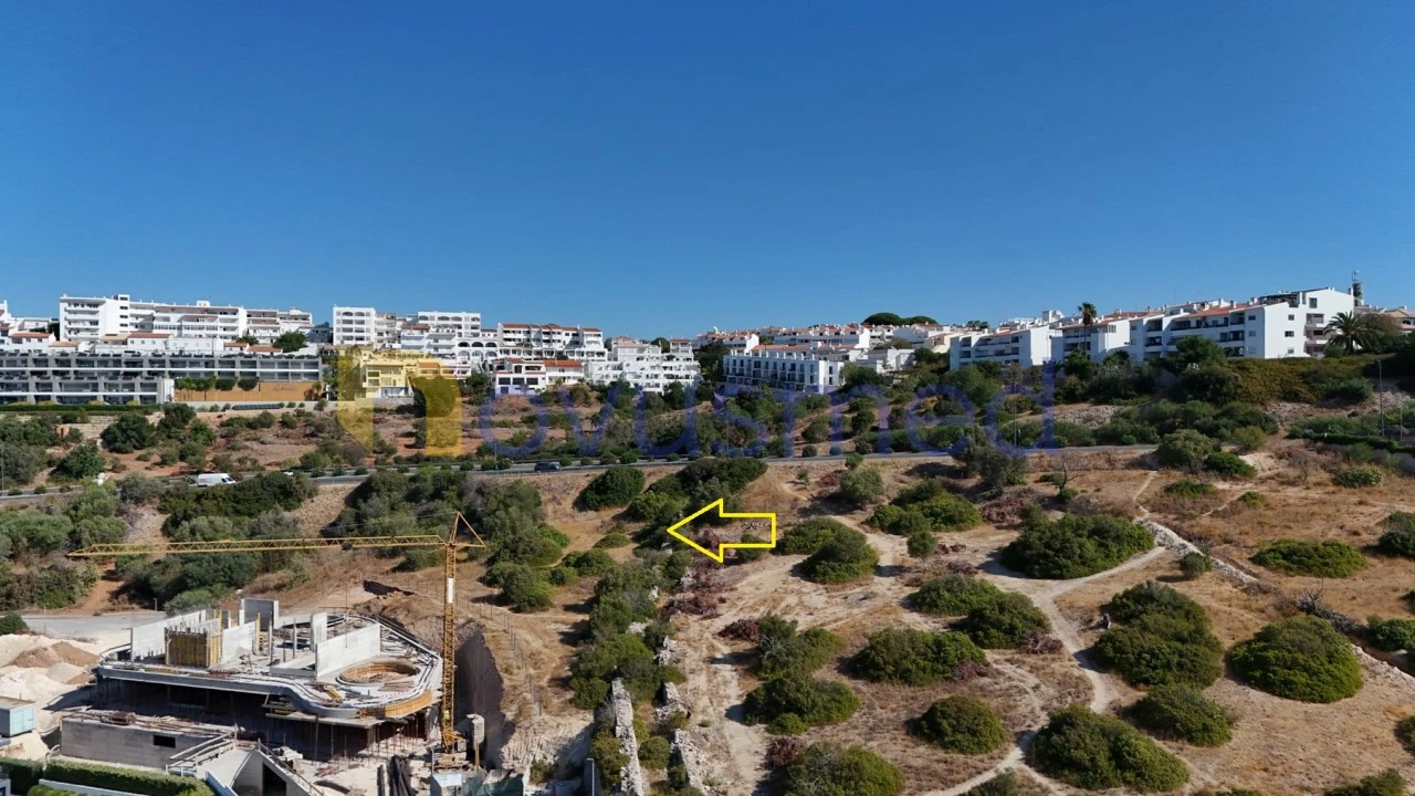 Terreno para Venda em Albufeira e Olhos de Água Foto 13