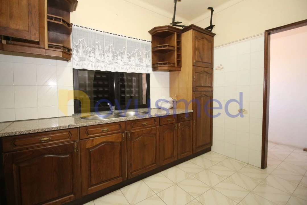 Loja para Venda em Albufeira e Olhos de Água Foto 14