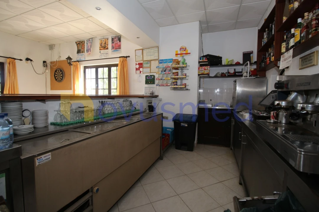 Loja para Venda em Albufeira e Olhos de Água Foto 21
