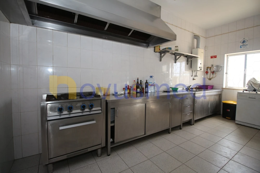 Loja para Venda em Albufeira e Olhos de Água Foto 19