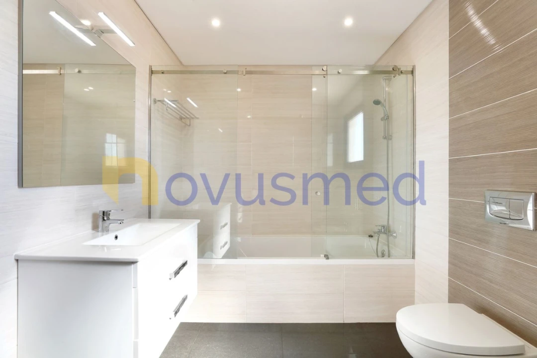 Moradia T10 para Venda em Albufeira e Olhos de Água Foto 9