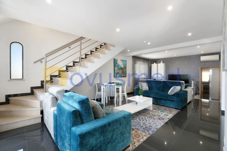 Moradia T10 para Venda em Albufeira e Olhos de Água Foto 6