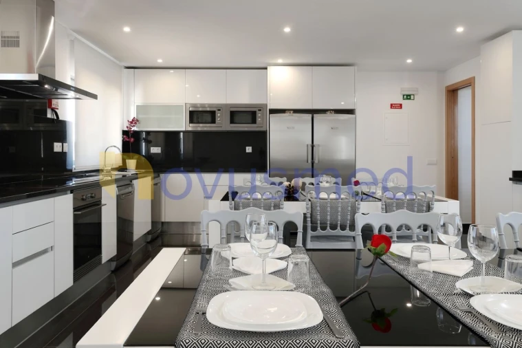 Moradia T10 para Venda em Albufeira e Olhos de Água Foto 7