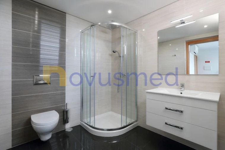 Moradia T10 para Venda em Albufeira e Olhos de Água Foto 13