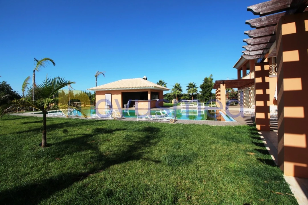 Moradia T5 para Venda em Paderne Foto 4