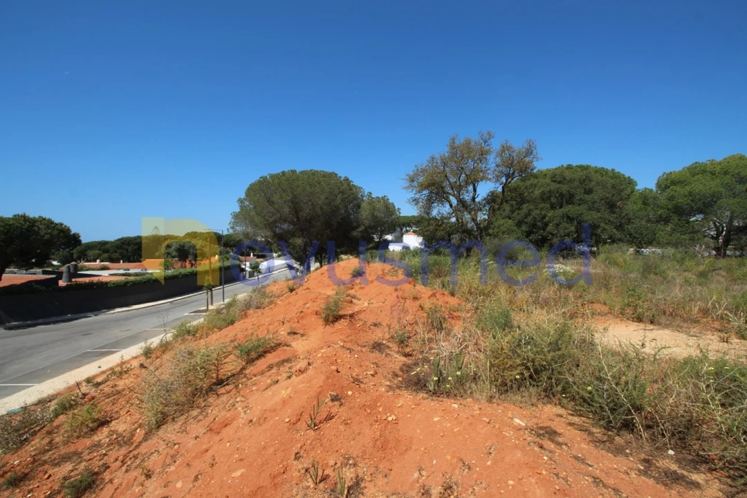 Terreno para Venda em Albufeira e Olhos de Água Foto 14