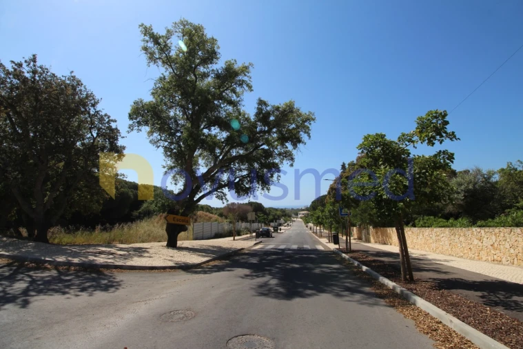 Terreno para Venda em Albufeira e Olhos de Água Foto 9