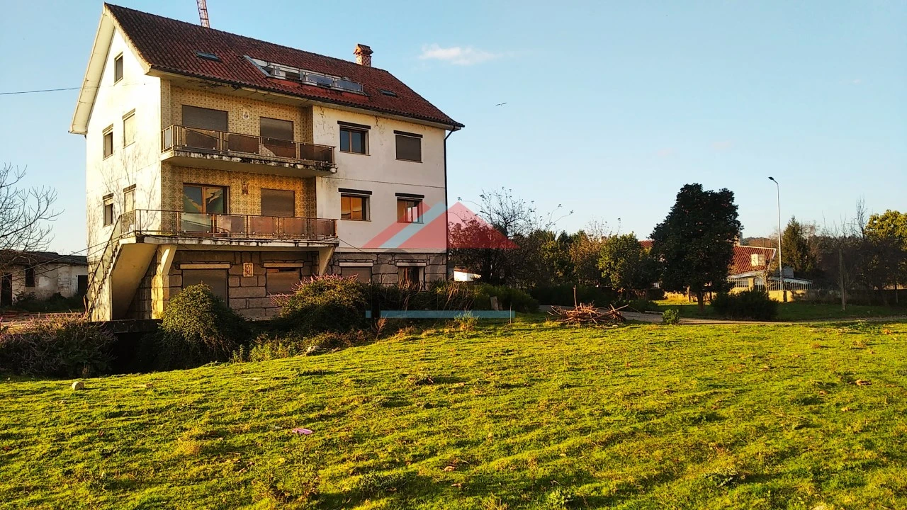Terreno para Venda em Mazedo e Cortes Foto 4